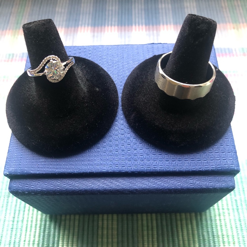 CZ NWOT Engagement Ring & Mans Wedding Band. Beautiful